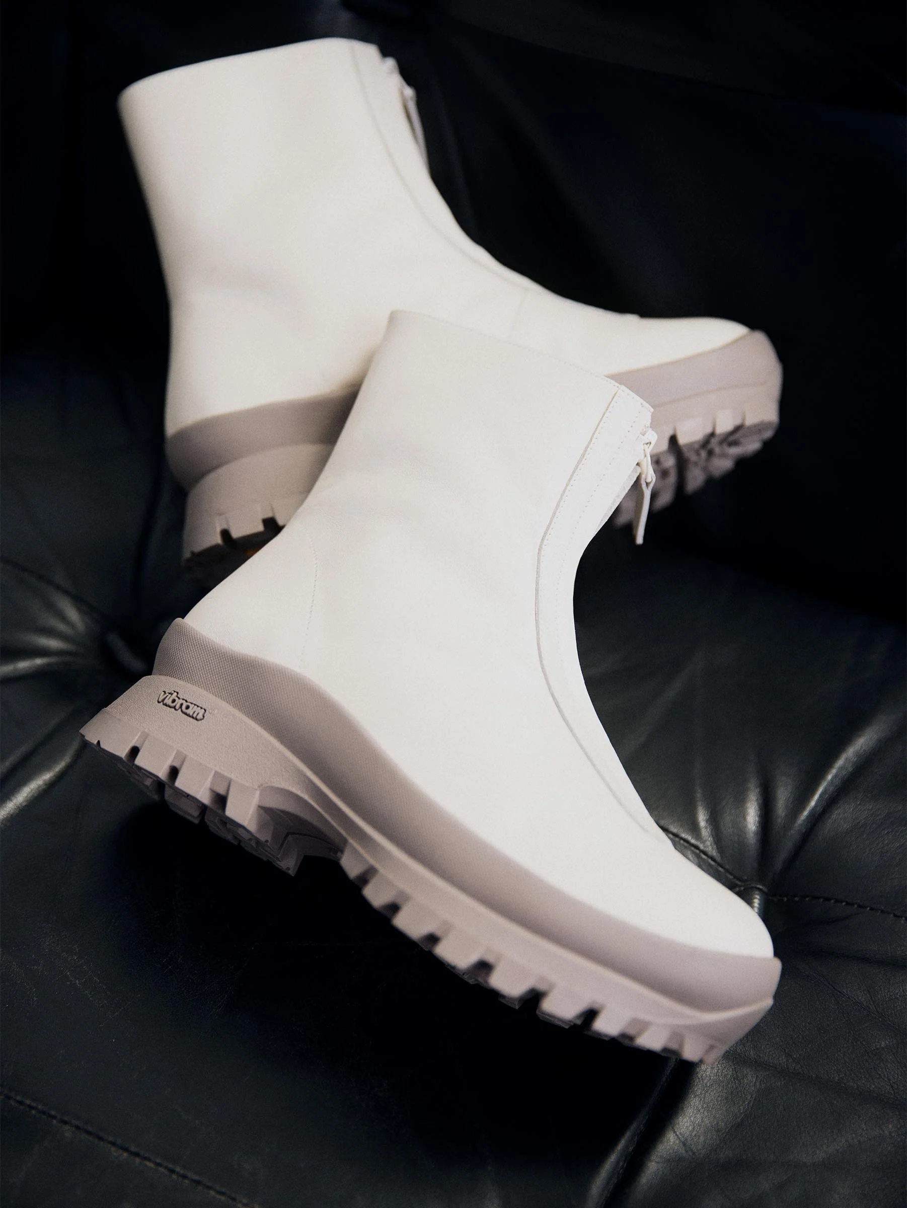 Estrella Combo Taupe Lined Boot - Image 4