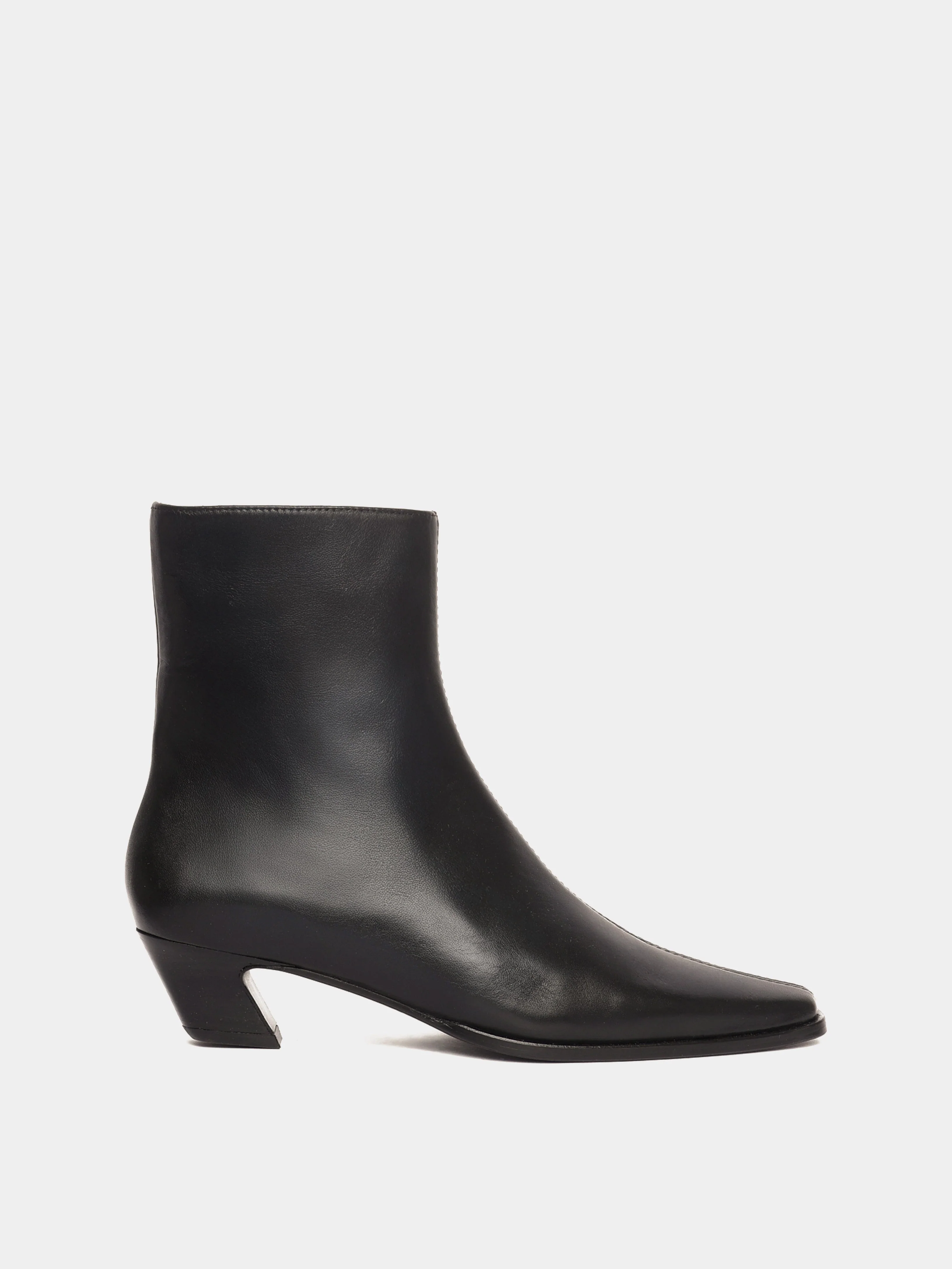 Melilla Black Boot