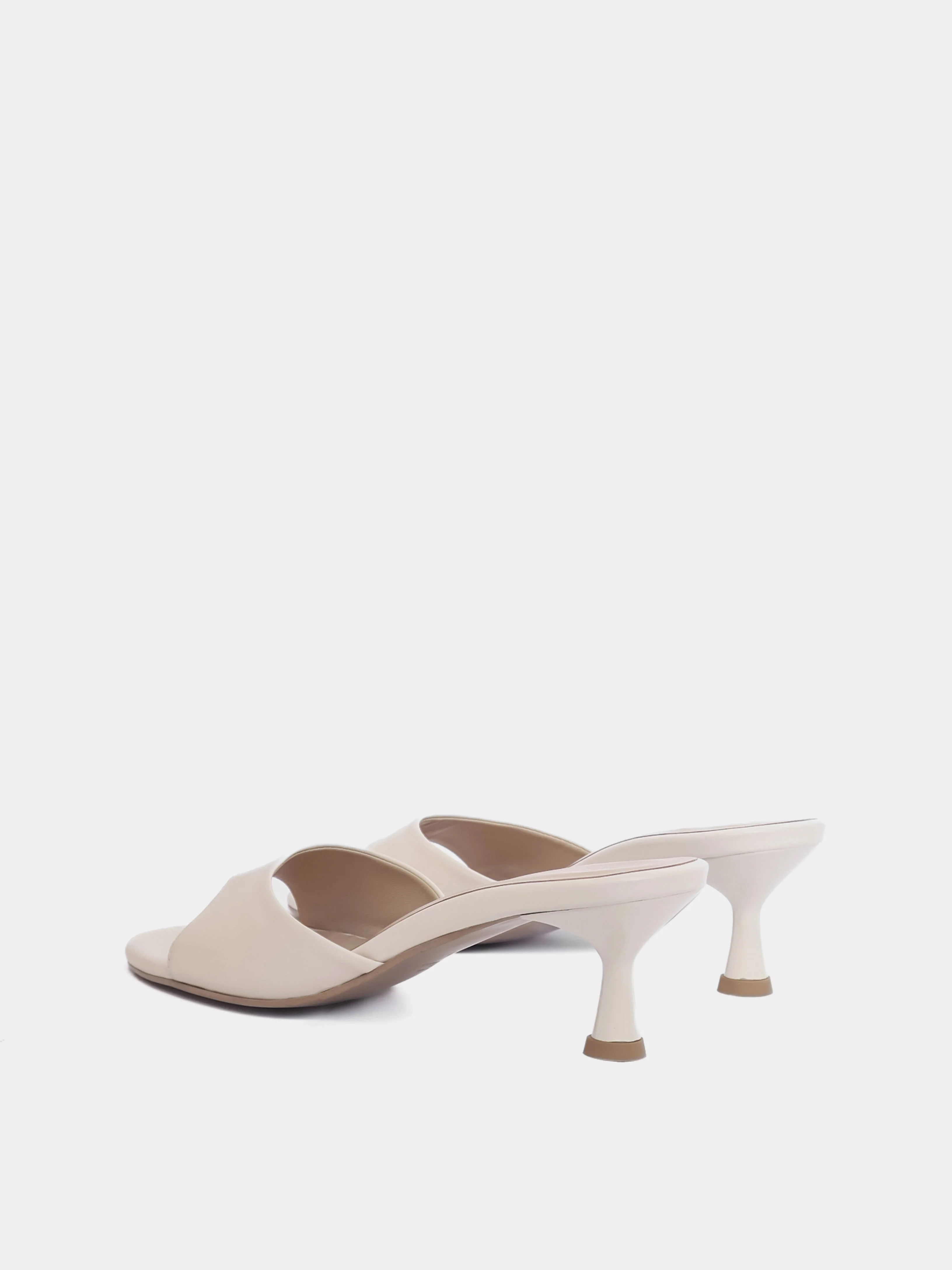 Tomina Cream Sandal - Image 3